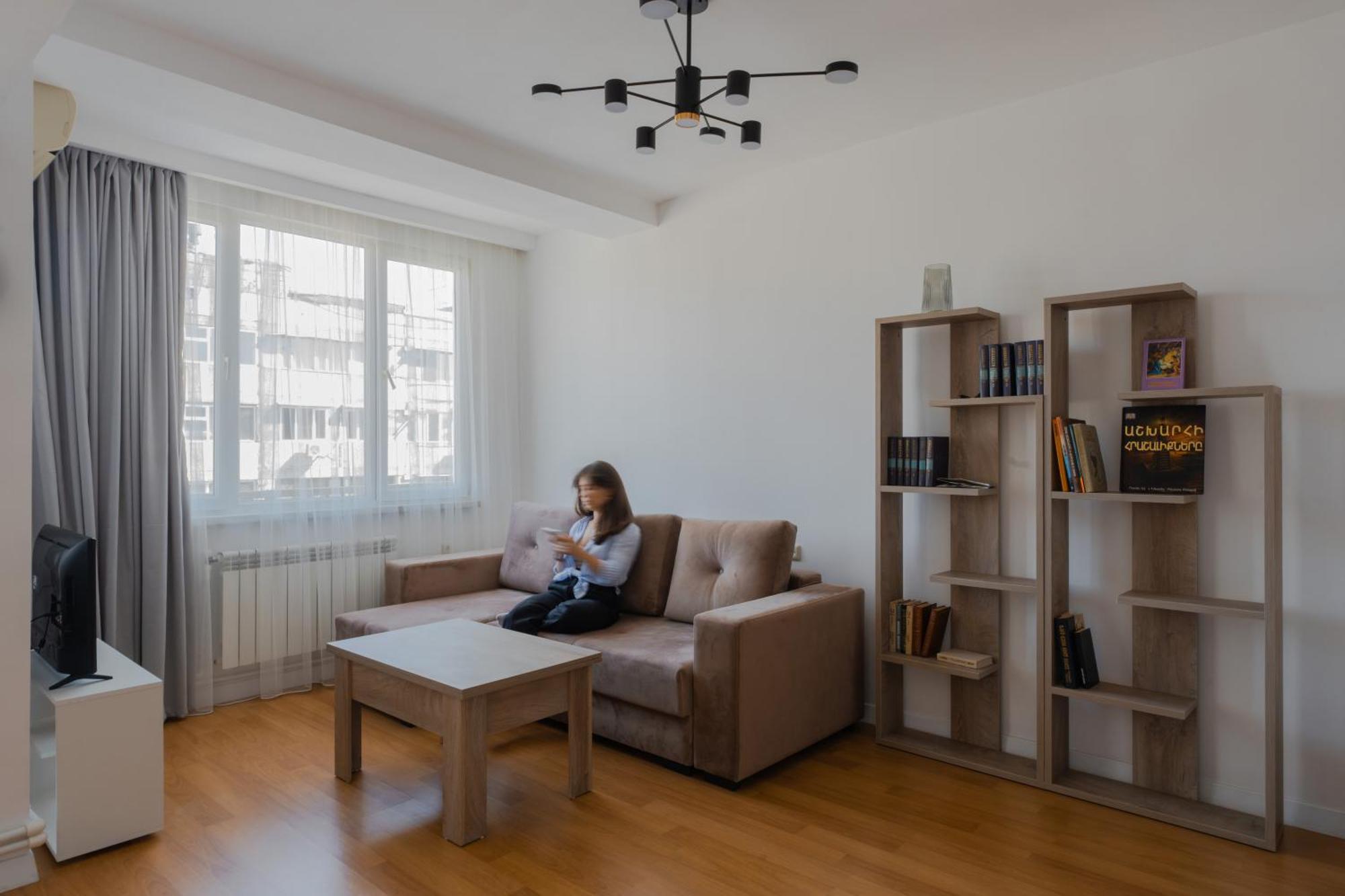 Ferienwohnung Saryan Retreat Balcony Bliss Self-Checkin Keygo 36 Erivan Exterior foto
